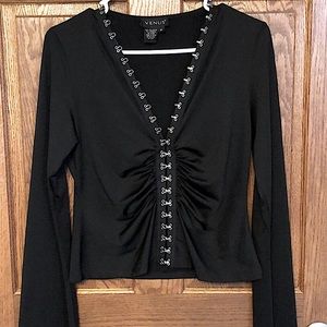 Black Hook and Eye Bell-Sleeve Top - M